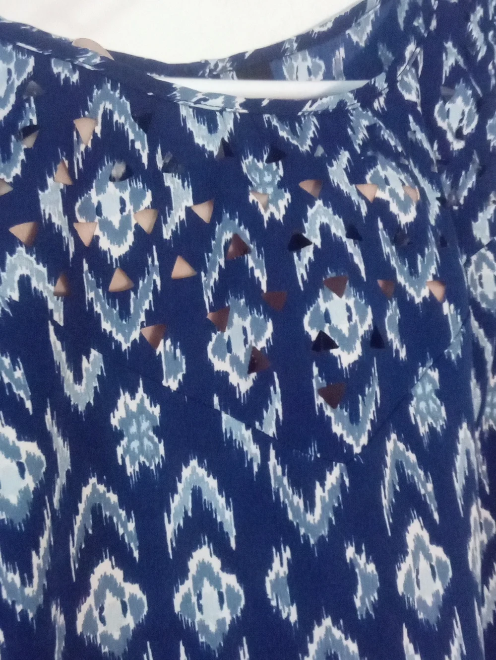 Jessica Simpson Sleeveless Navy Ikat Print Tank Top Small EUC